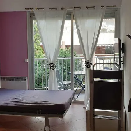Διαμέρισμα Studio Porte De France Μεντόν